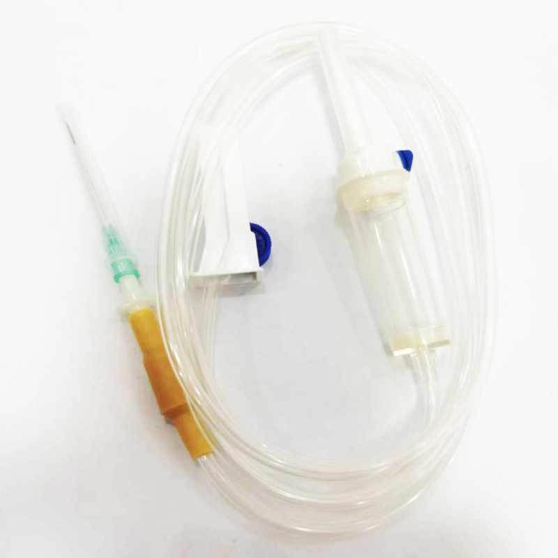 Система для вливанння інфузійних розчинів для одноразового використання з голкою